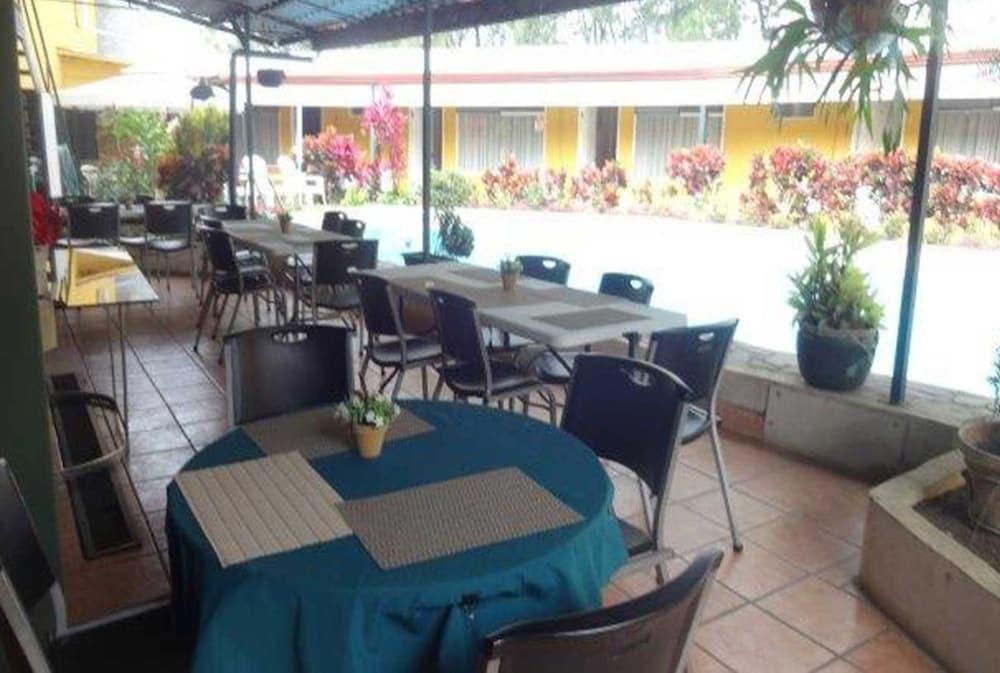 Hotel Puerta Del Sol - San Jose Airport Ngoại thất bức ảnh