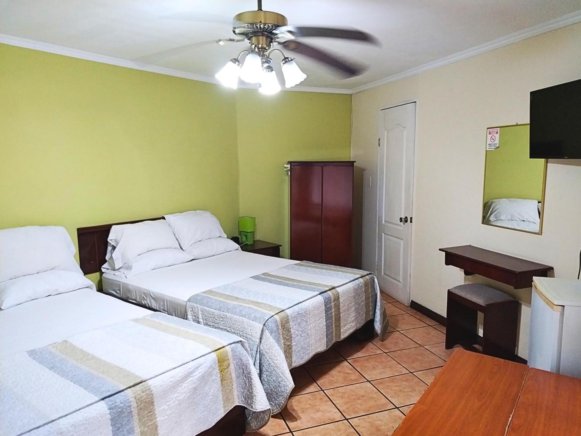 Hotel Puerta Del Sol - San Jose Airport Ngoại thất bức ảnh