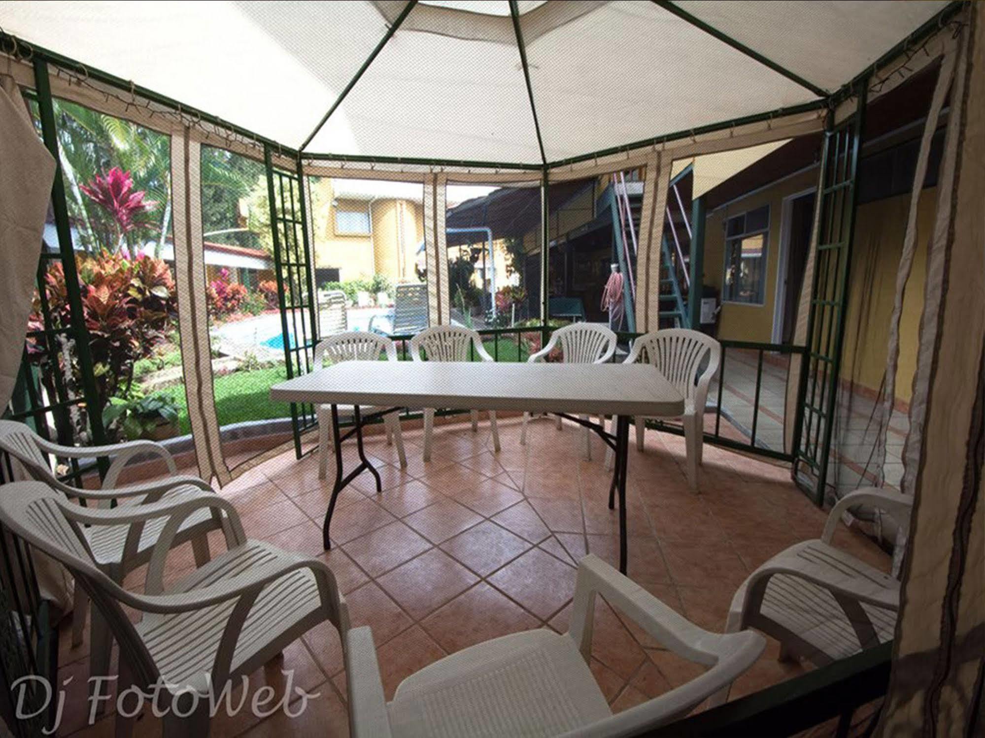 Hotel Puerta Del Sol - San Jose Airport Ngoại thất bức ảnh